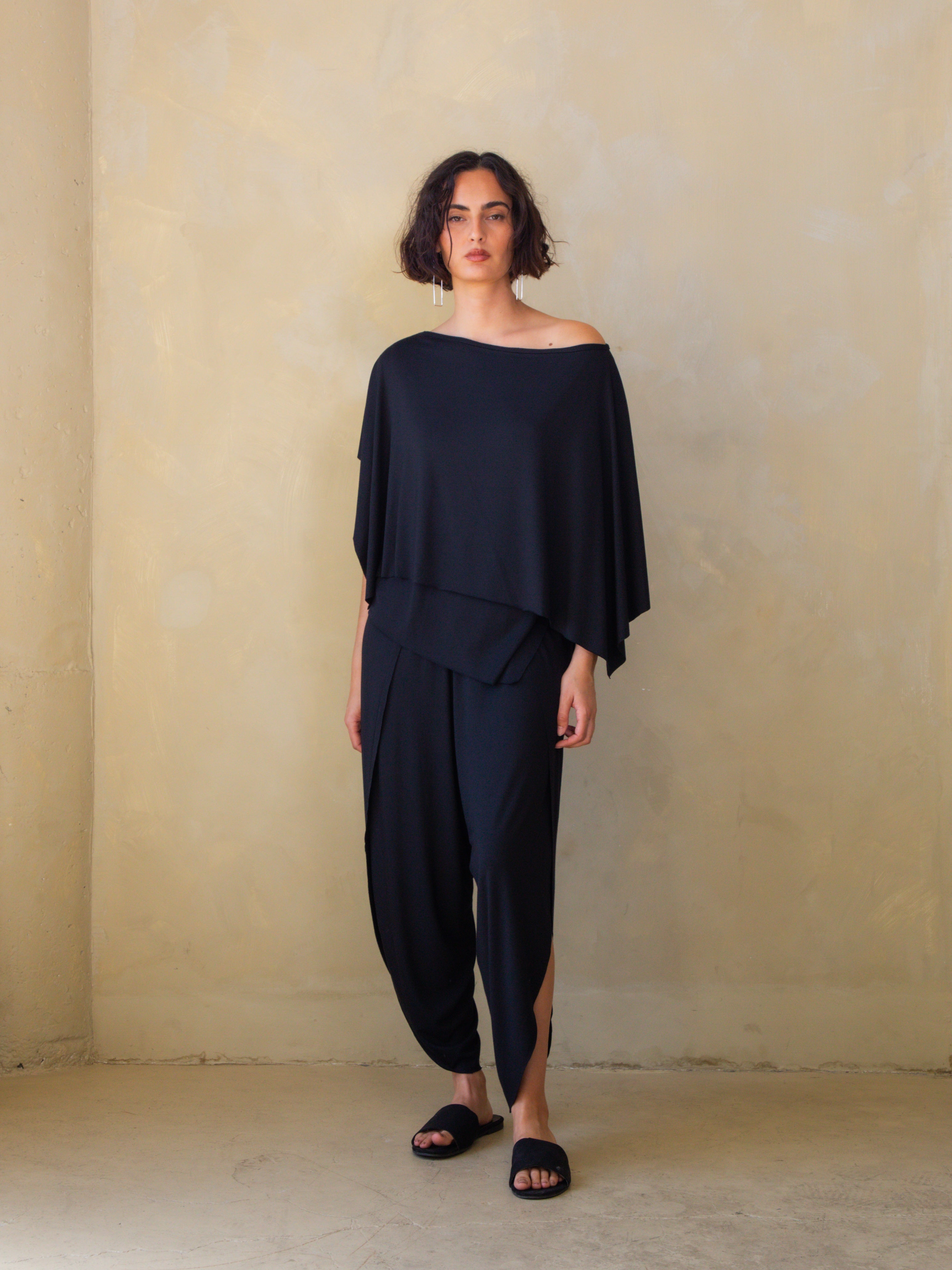 Gaia Asymmetrical Top