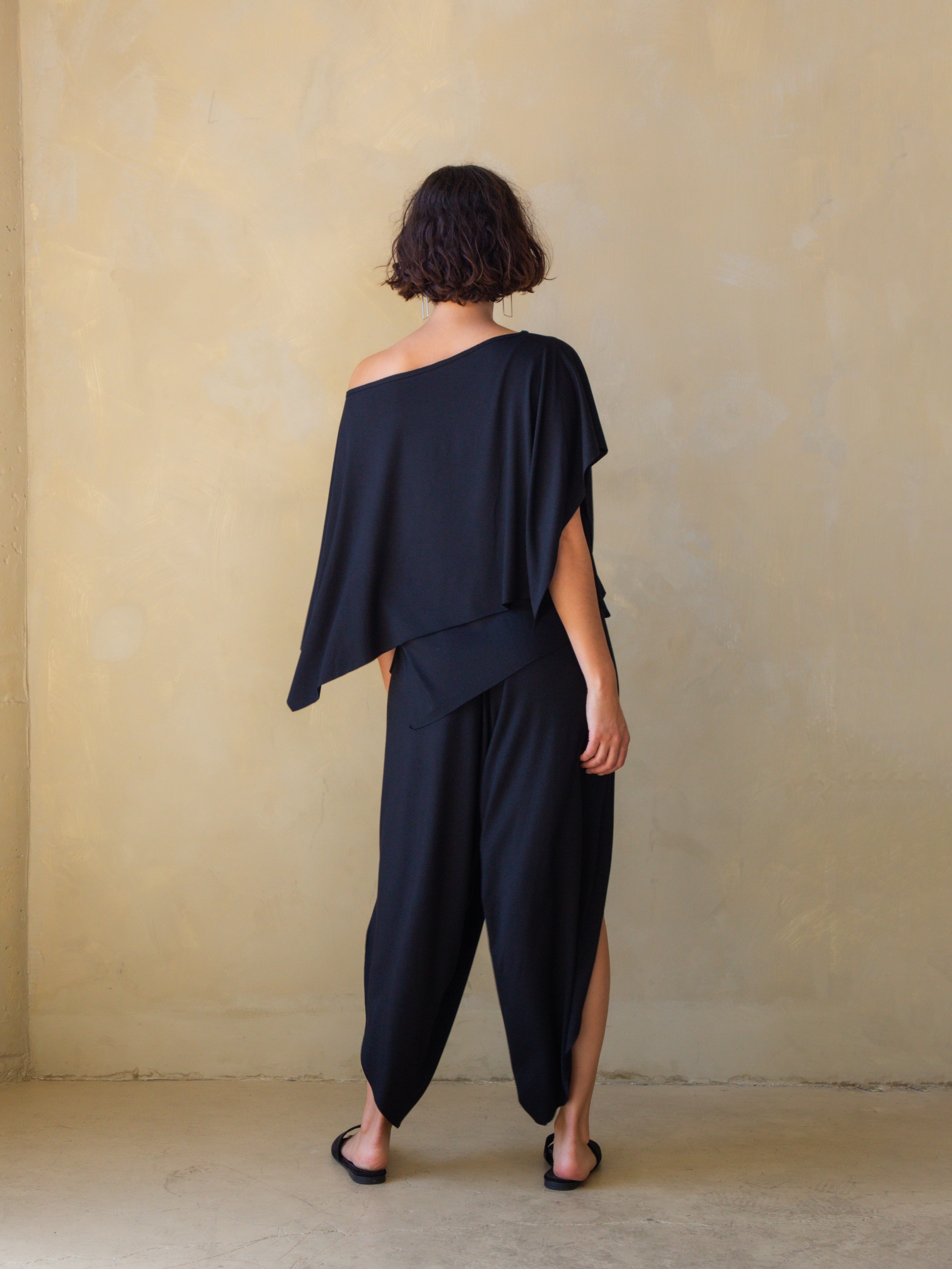 Gaia Asymmetrical Top