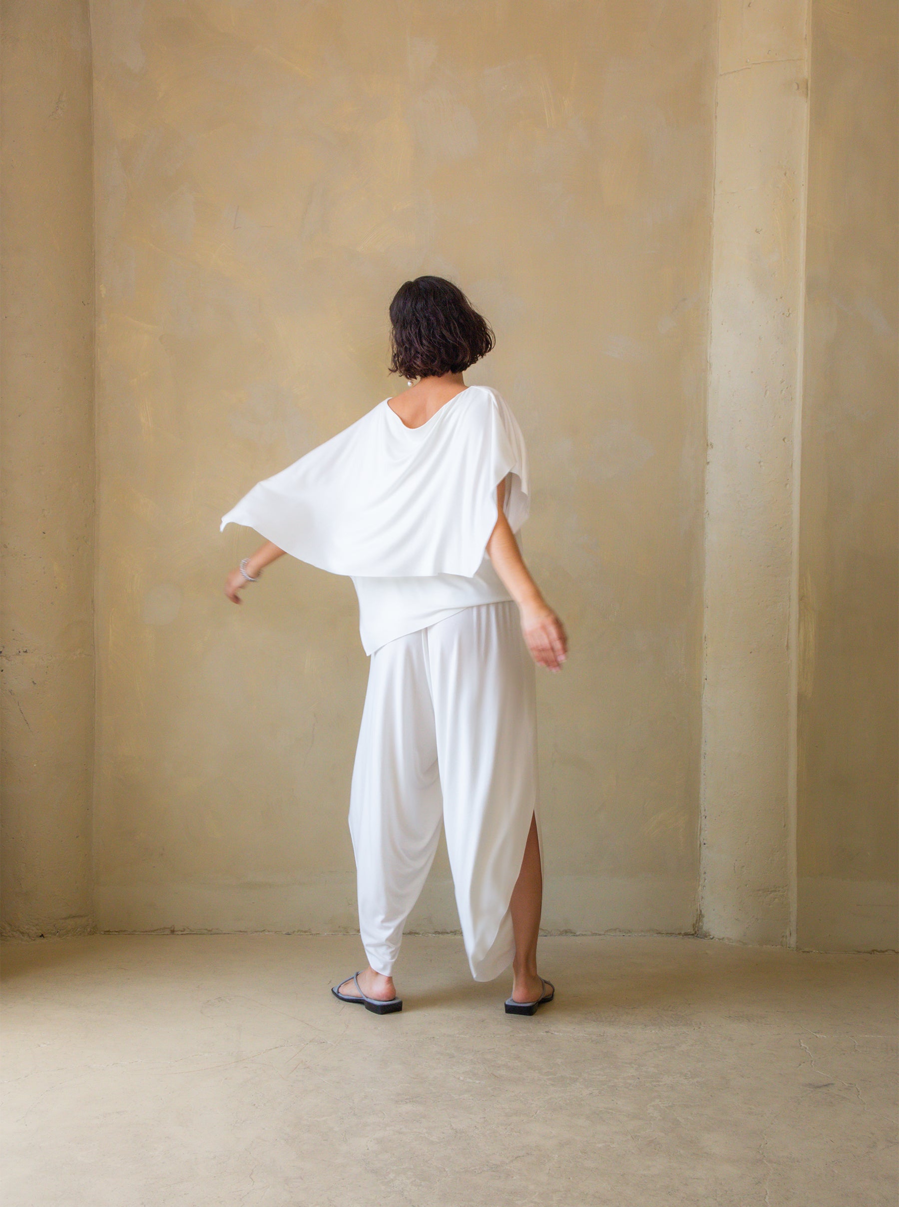 Gaia Asymmetrical Top