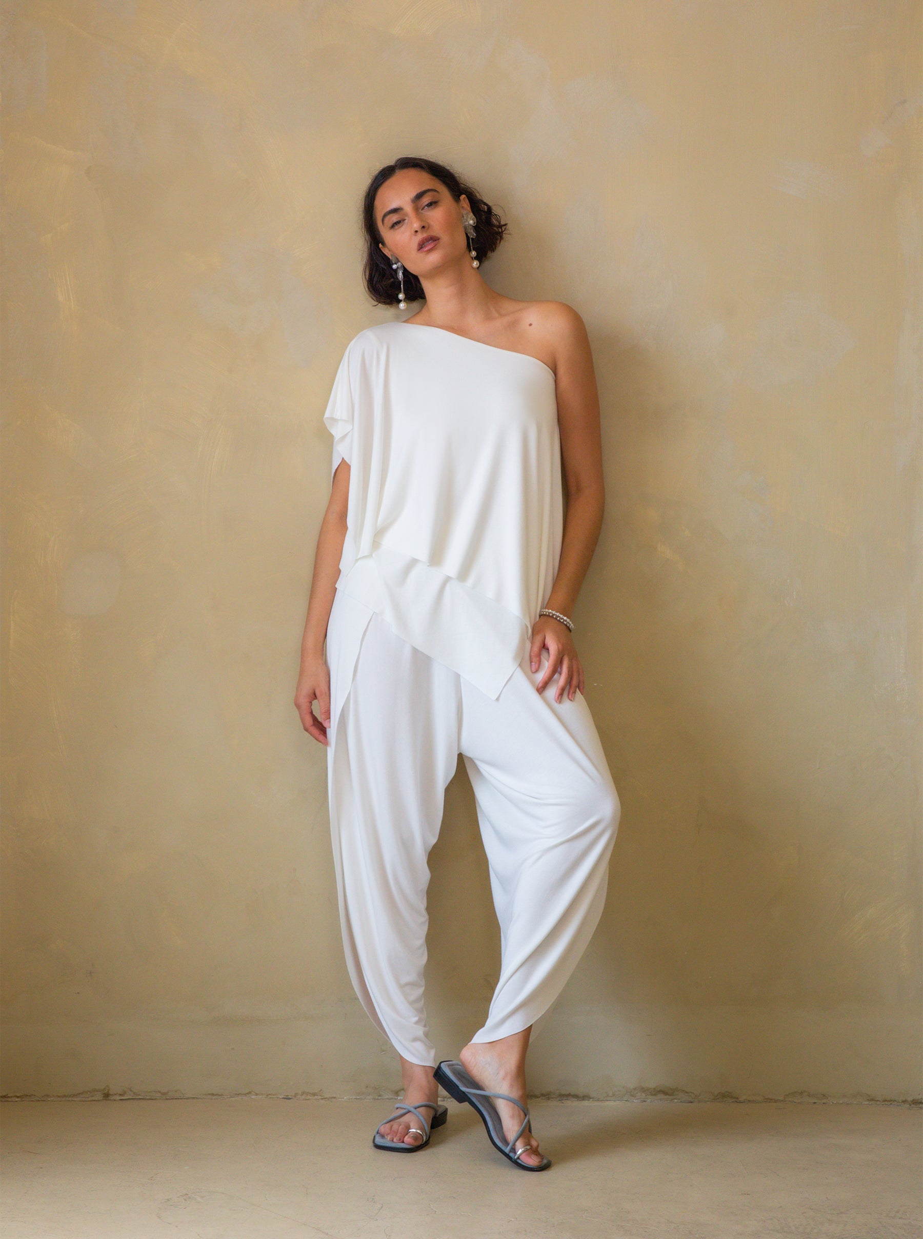 Gaia Asymmetrical Top